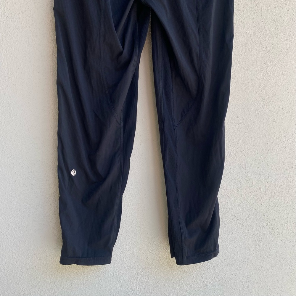 Lululemon Dance Studio Mid Rise Cropped Pant Size 4 - Picture 12 of 16